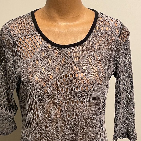 Creation - mesh top -size medium black/white - new - Picture 3 of 5